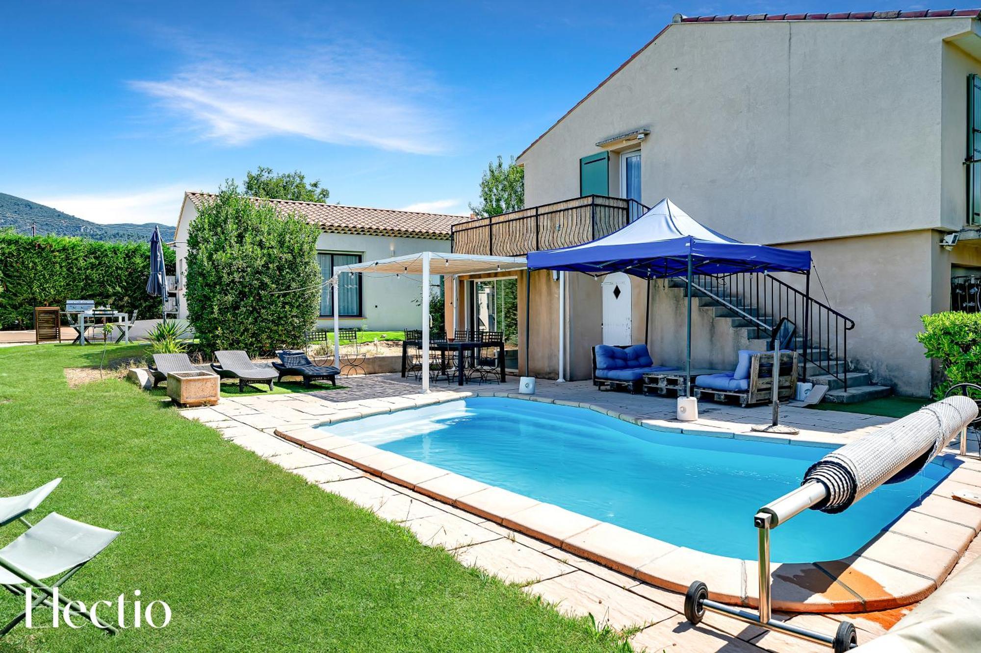 Villa Oliveda - Piscine & Salon Cinema Lourmarin Bagian luar foto